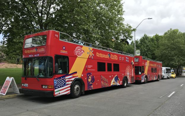 golden bus tours seattle